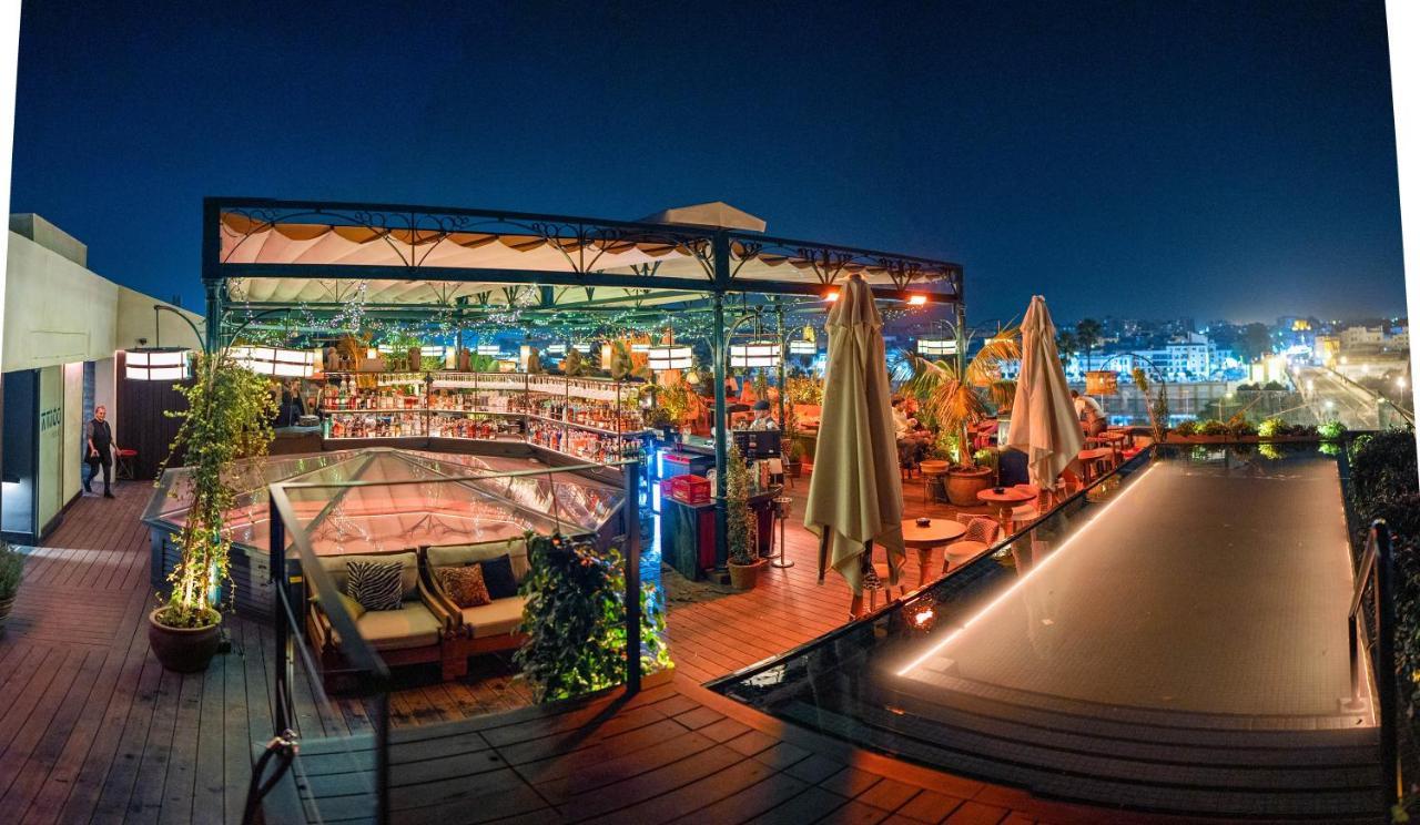 Hotel Lobby Sevilla Bagian luar foto Sky Bar