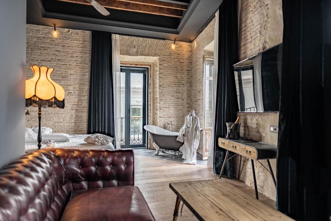 Hotel Lobby Sevilla Bagian luar foto The Loft
